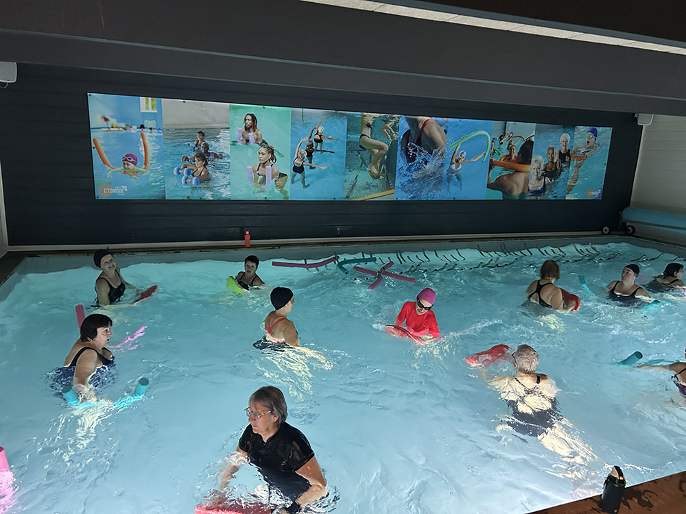 Activité sport aquatique en salle Poitiers